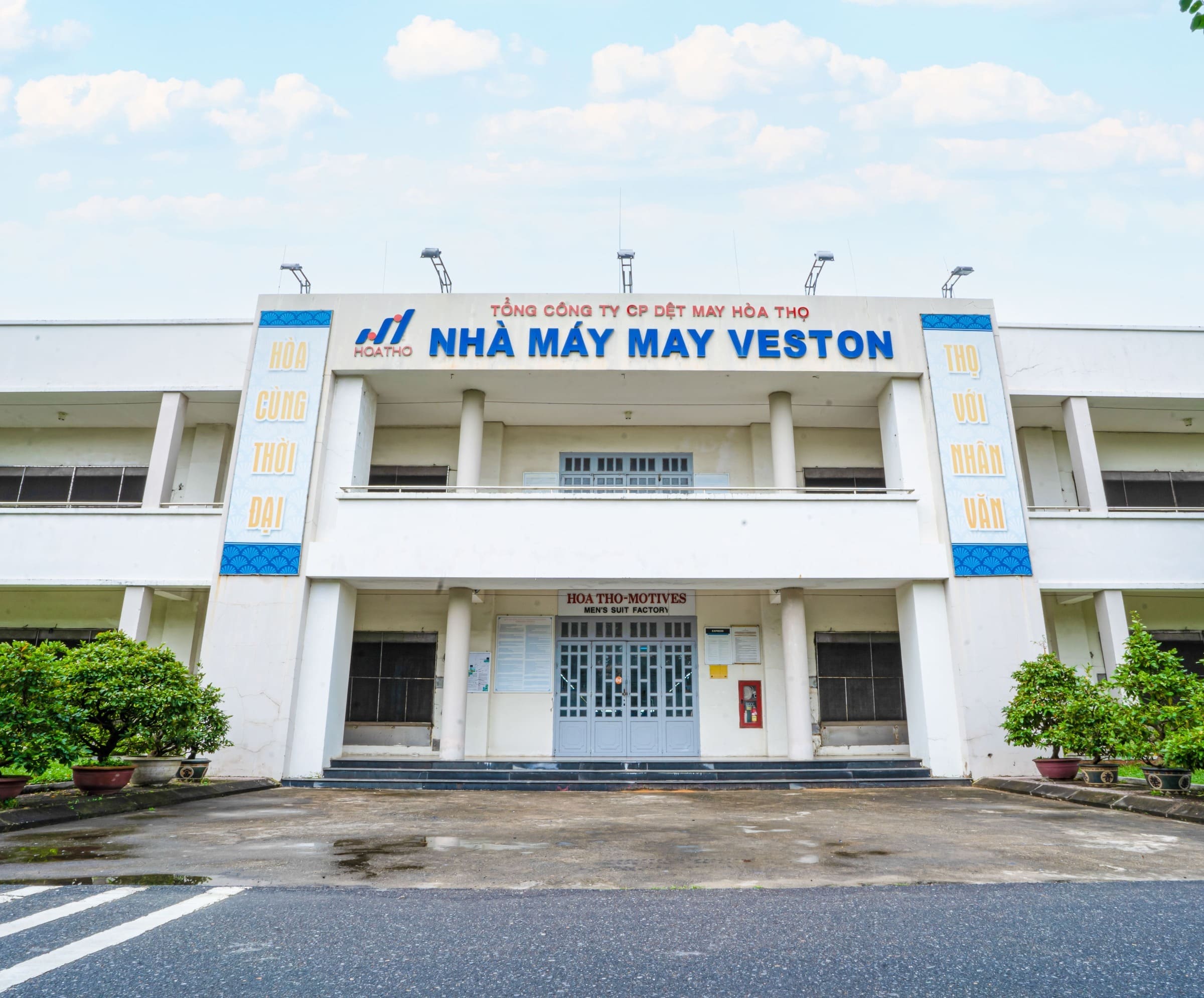 Nhà máy may veston Hòa Thọ